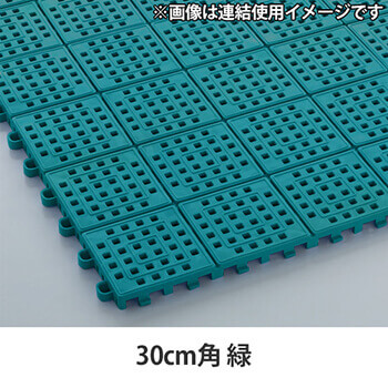 6790136